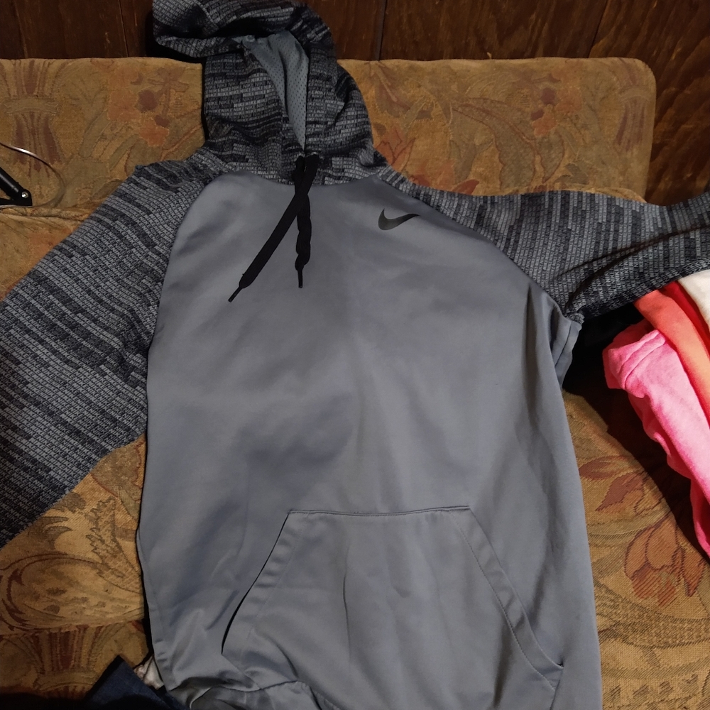 Nike hoodie
